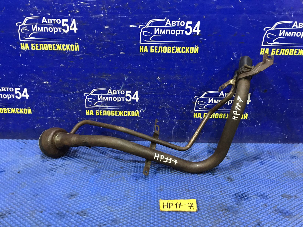 Горловина топливного бака NISSAN PRIMERA 1998