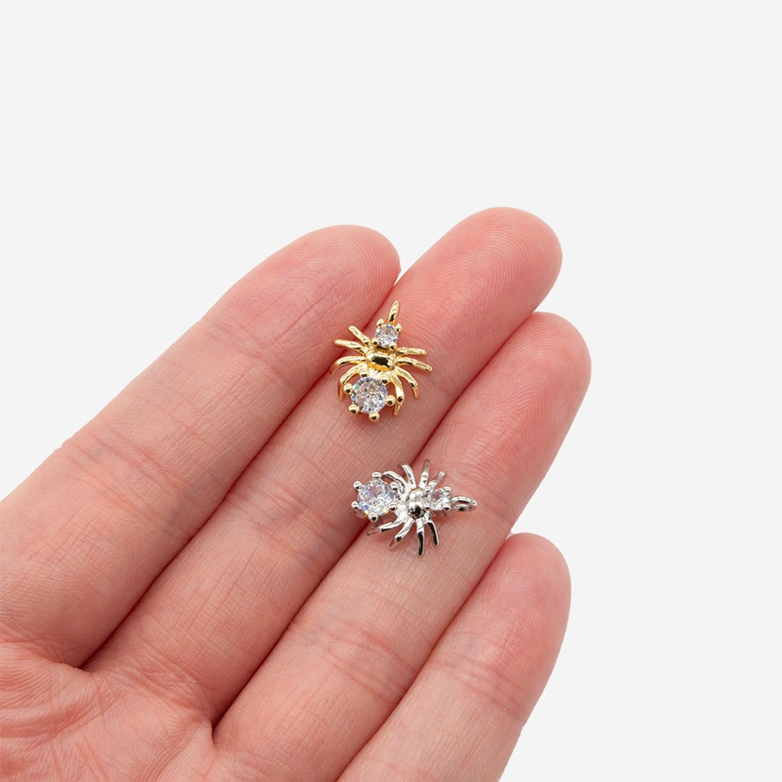 Подвеска "Паук", 13,5*11,5мм, фианиты, позолота