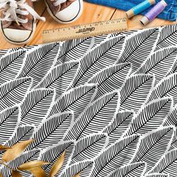 Ткань саржа плотный рисунок чёрно-белого папоротника