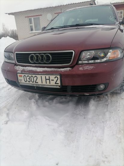 Фары передние BLACK для AUDI A4 01.99-09.00