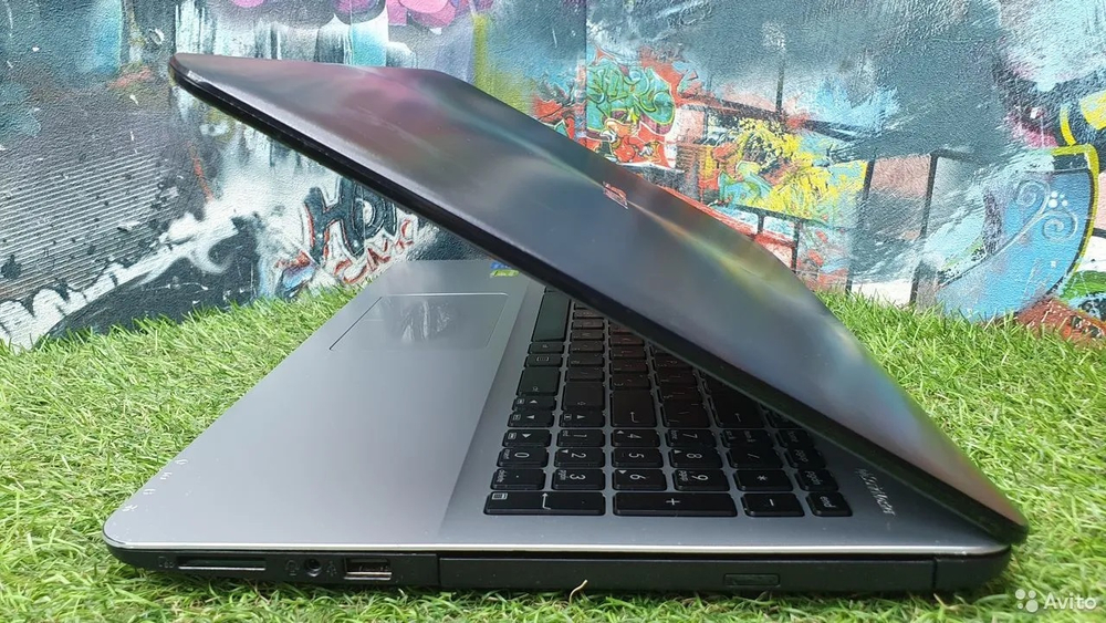 15.6" Ноутбук ASUS  1366x768, Intel Core i3 1.90 ГГц, RAM 6 ГБ, SSD 128 ГБ, GeForce 820M/ X555LD-XX062D 90NB0622-M05470
