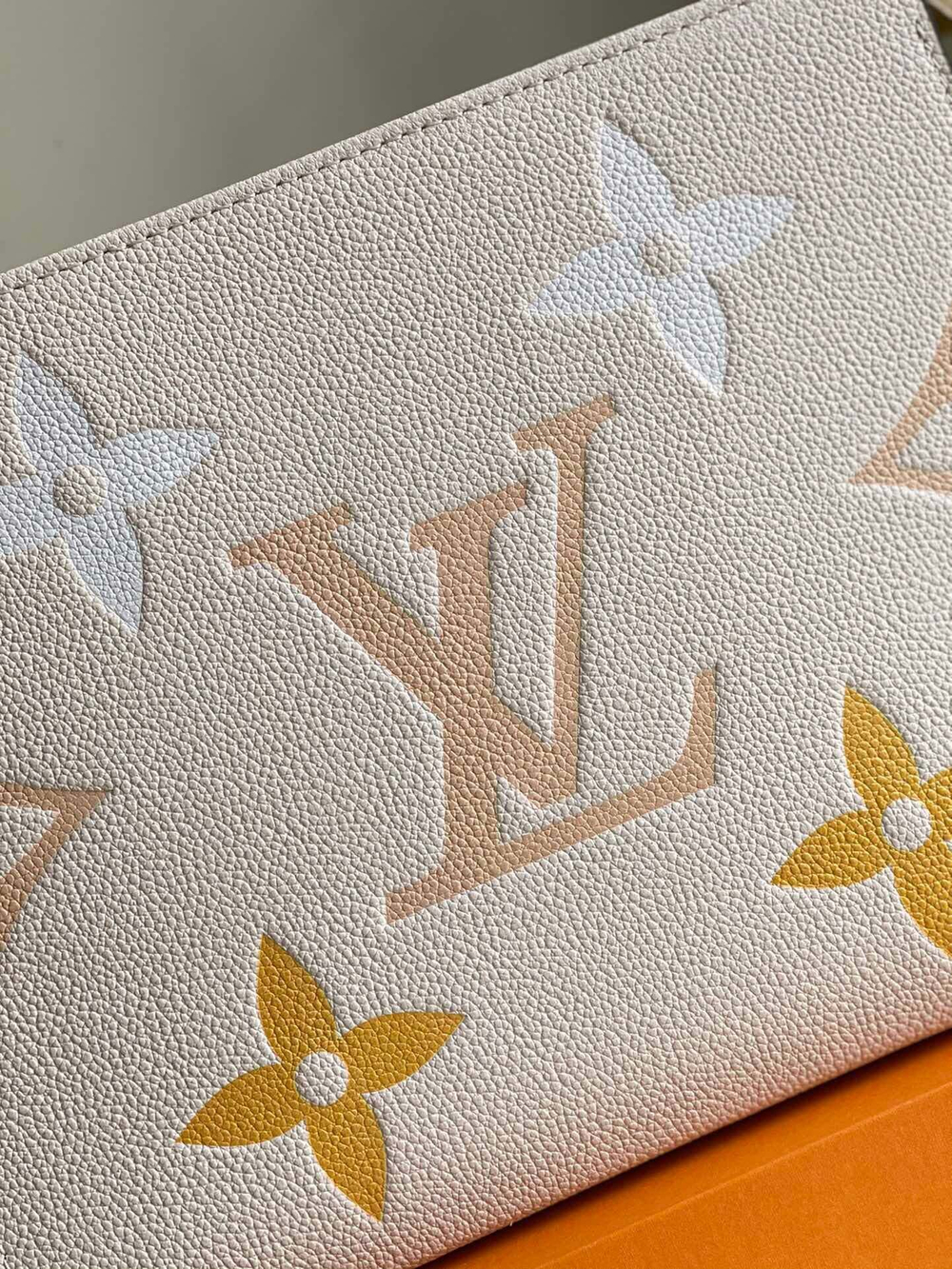 Louis Vuitton Toiletry Pouch 26