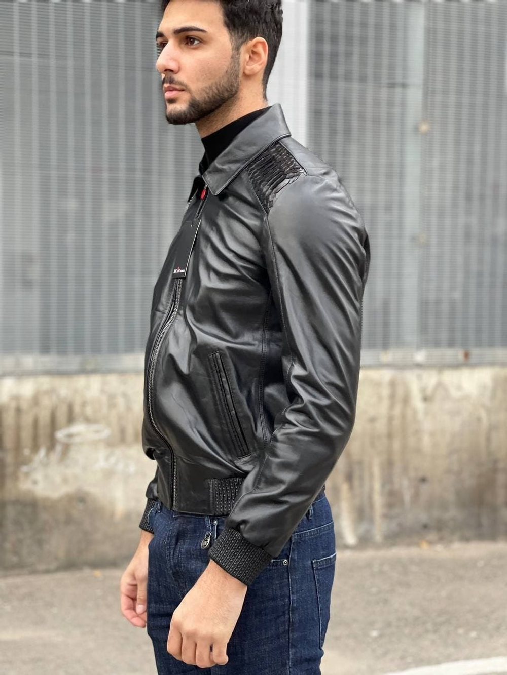 Кожаная куртка Kiton