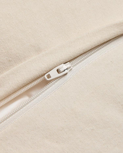 ZARA HOME РОЖДЕСТВЕНСКИЙ ЧЕХОЛ НА ПОДУШКУ С ВЫШИВКОЙ "СОБАКА НА САНЯХ", ЭКРЮ