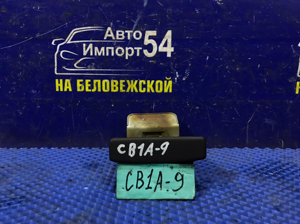 Пепельница MITSUBISHI LANCER 1994