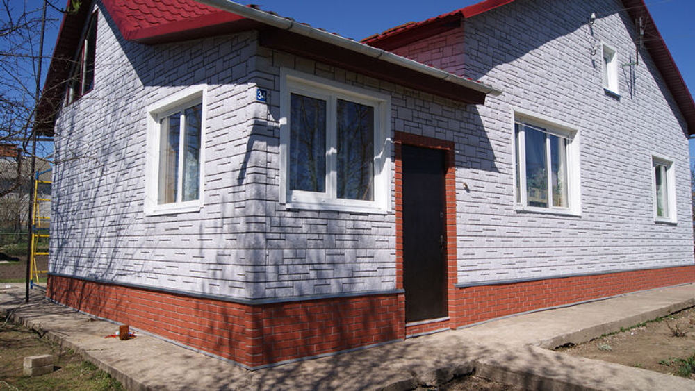 Фасадная панель Docke-R Burg Платиновый 1070х470 мм 0,42 м2