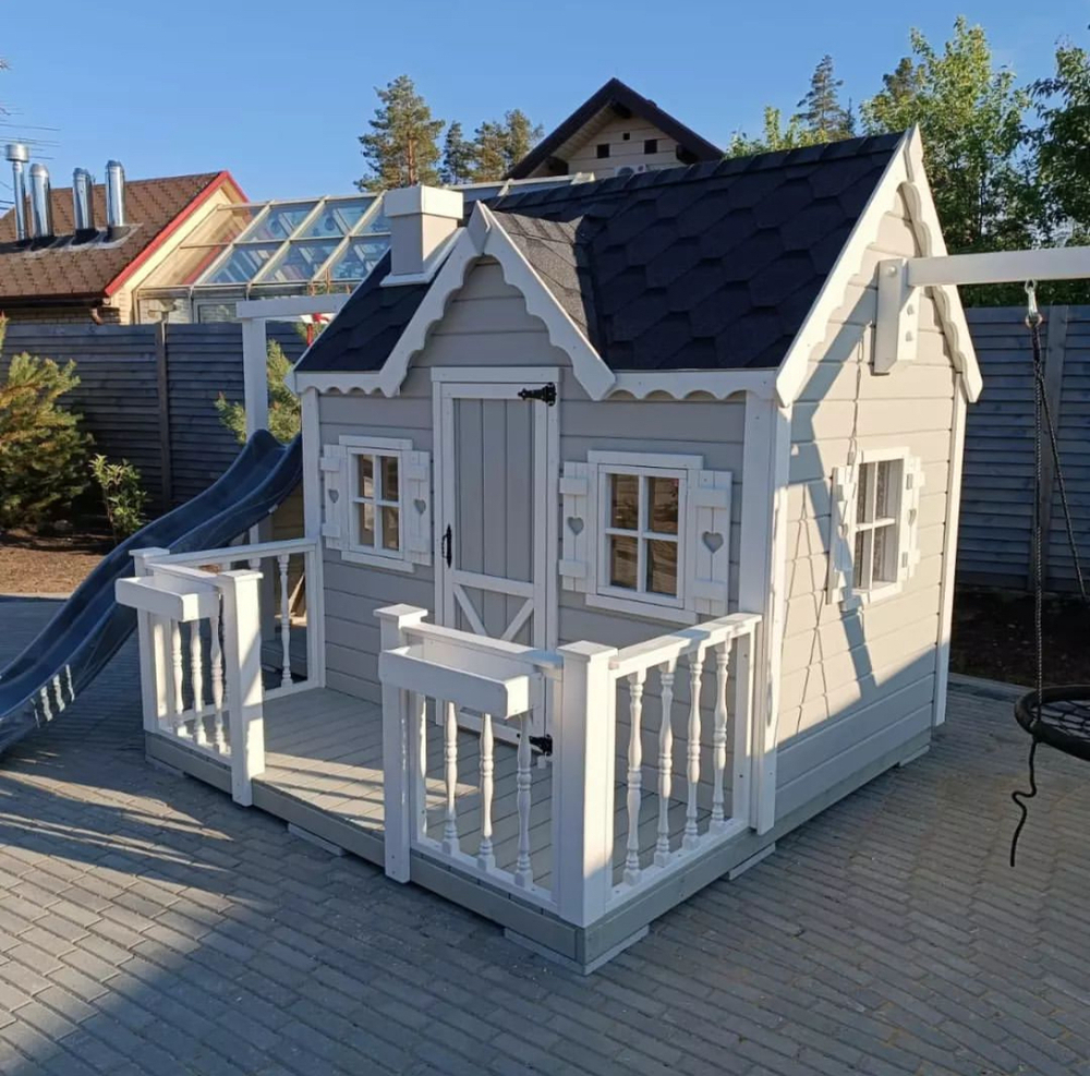 Домик Венди с балкончиком