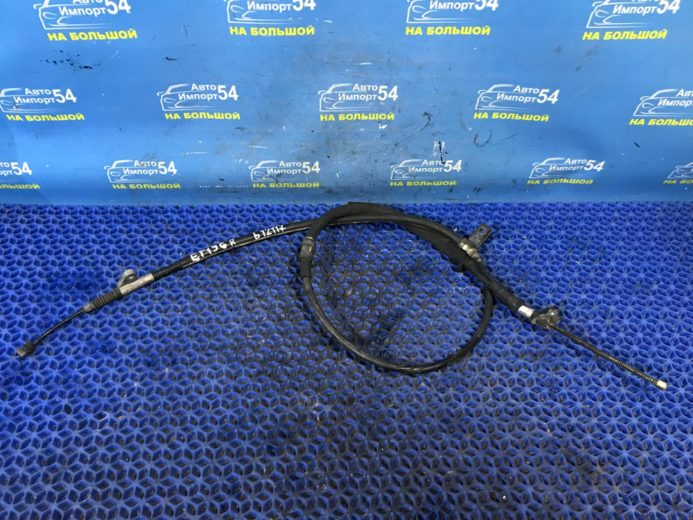 Трос ручника правый TOYOTA CALDINA 1992-1997