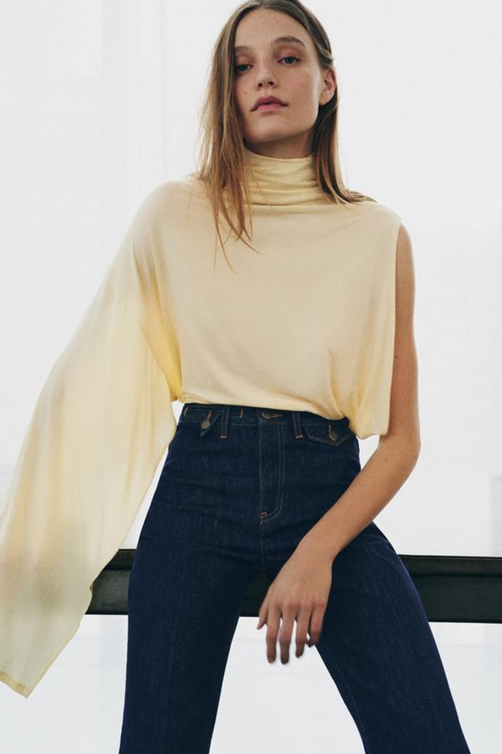 ZARA ДЖИНСЫ FLARE С ВЫСОКОЙ ПОСАДКОЙ — ZW COLLECTION, СИНИЙ