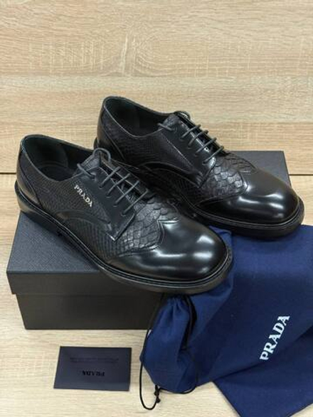 Туфли с вставками из кожи питона Prada