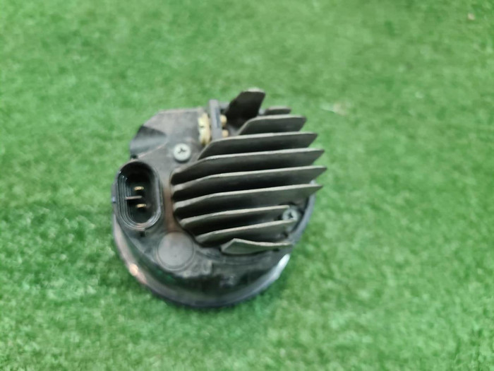 ПТФ правая Toyota Land Cruiser Prado 150 (17-н.в.)