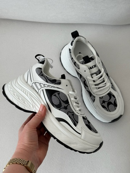 Кроссовки из натуральной кожи