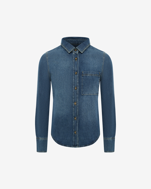 Синяя джинсовая рубашка с потертостями