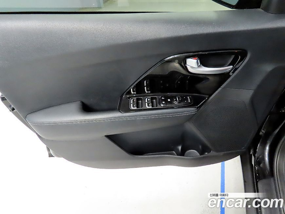 Kia The New Niro 1.6 HEV (01.2020)