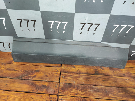 Накладка двери передней правой Volkswagen Tiguan 2 16-нв Б/У Оригинал 5na854940n