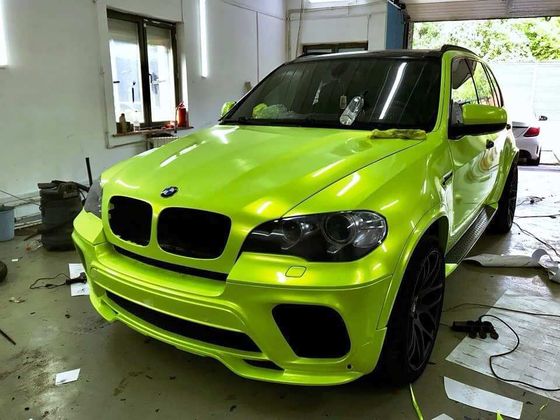 Пленка Coral Fluorescent Yellow глянцевая салатовая Carbins 12 погонных метров