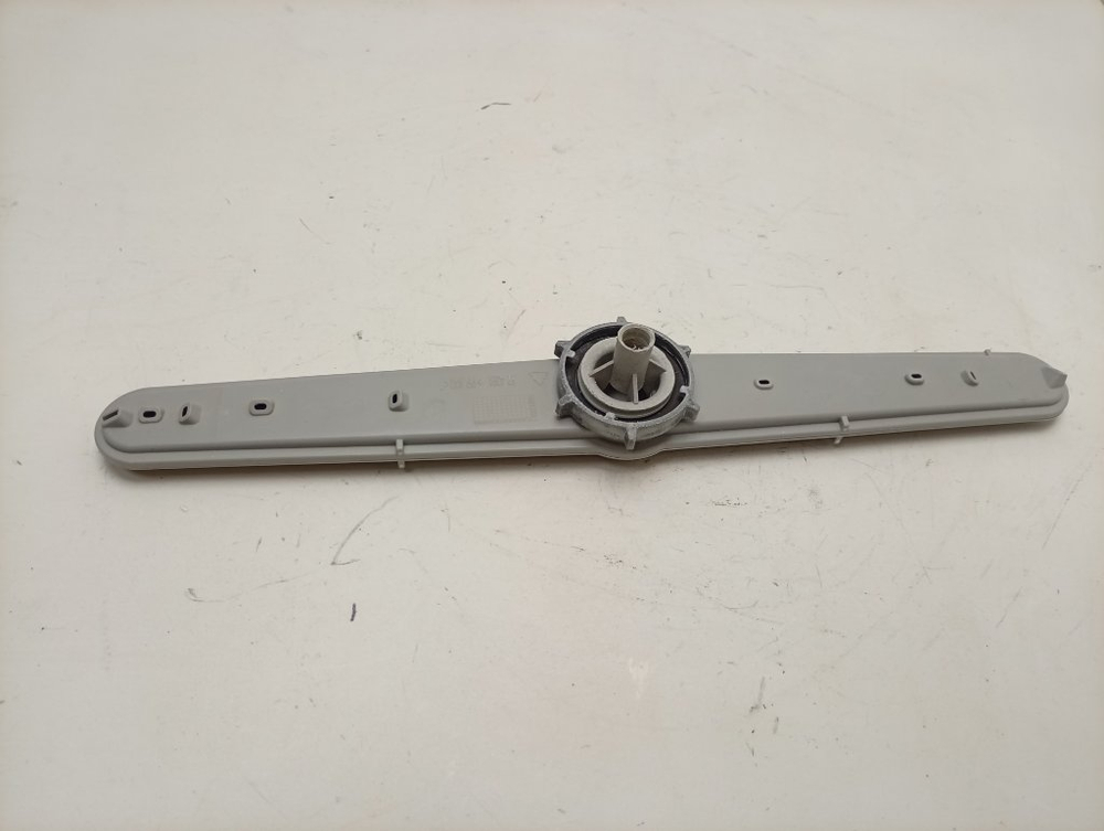 DIS5831 ктп4 Импеллер (разбрызгиватель) верхний для посудомоечных машин Beko 1745300400 б/у