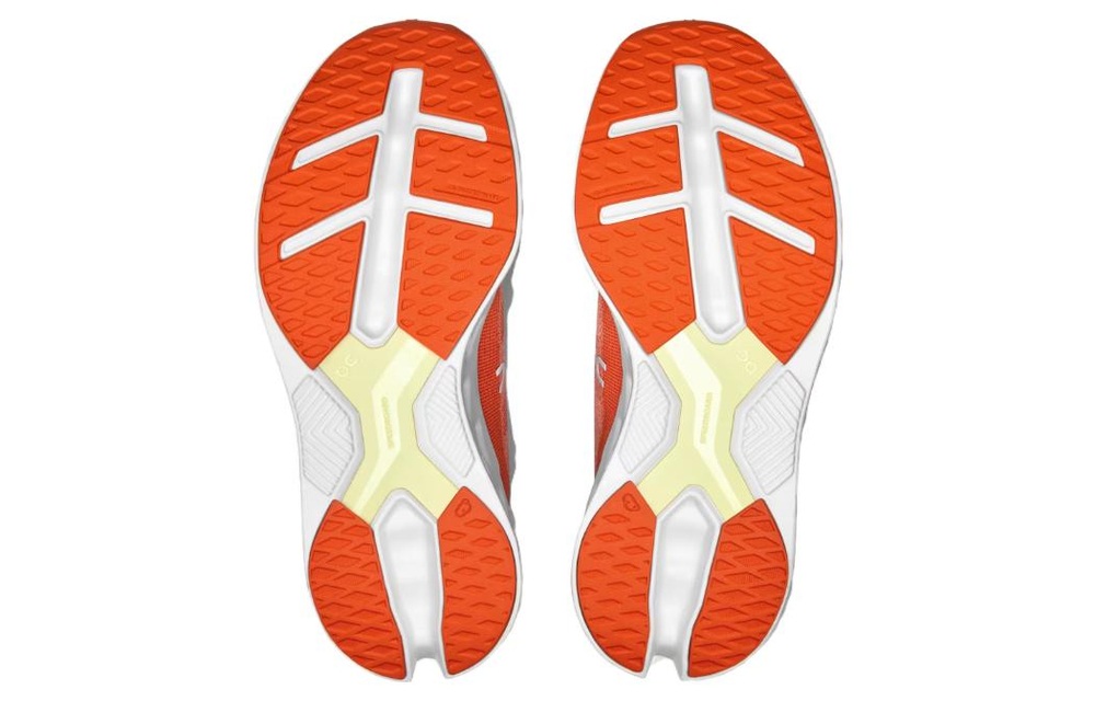 On S Cloudeclipse Flame Ivory