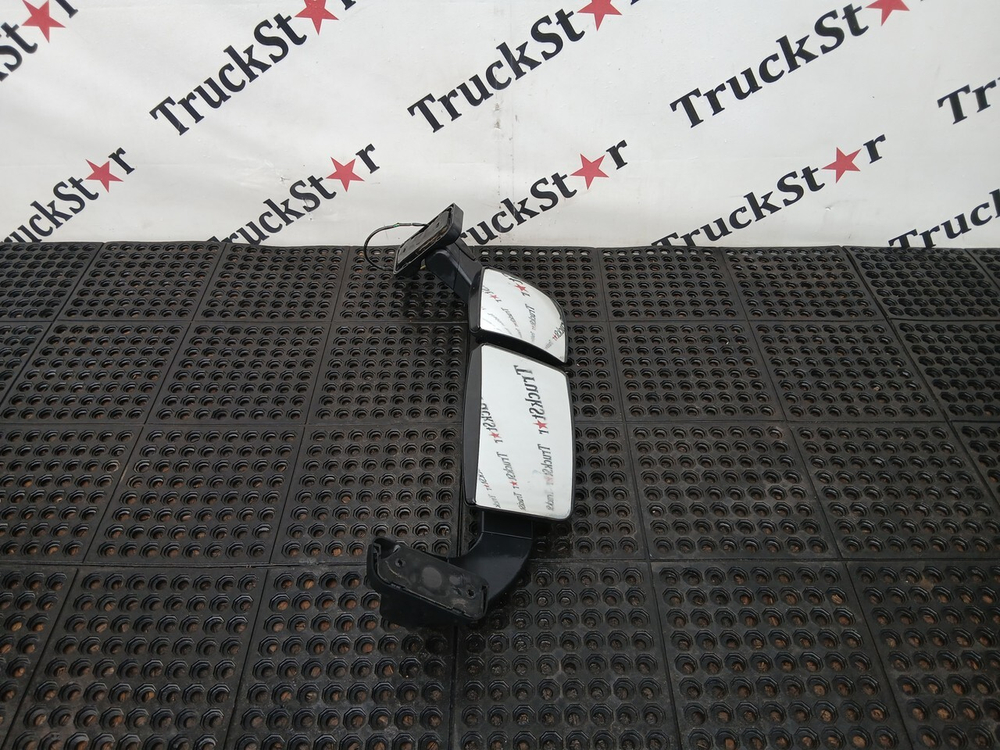 Зеркало заднего вида боковое левое 2023г.