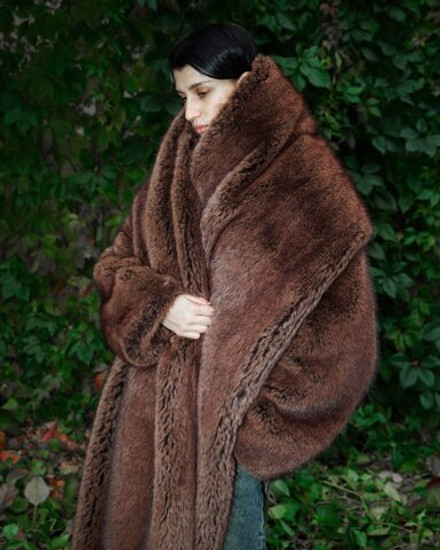 Укороченная шуба из экомеха