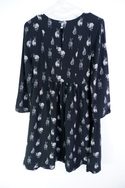 Платье H&M из вискозы с принтом 40 размер