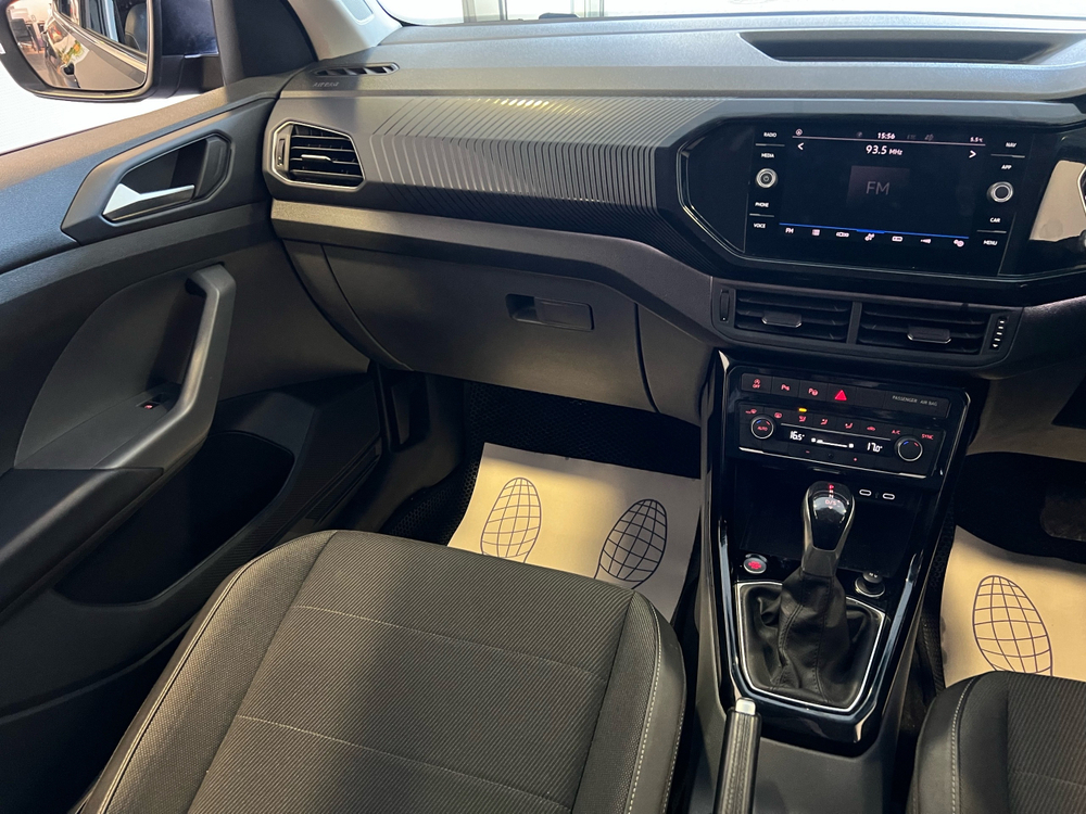 Volkswagen T-Cross, 2020 год