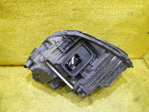 Битая Фара правая Mercedes E W213 (2016-2021) LED