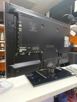 Телевизор Samsung UE32D5000 LED