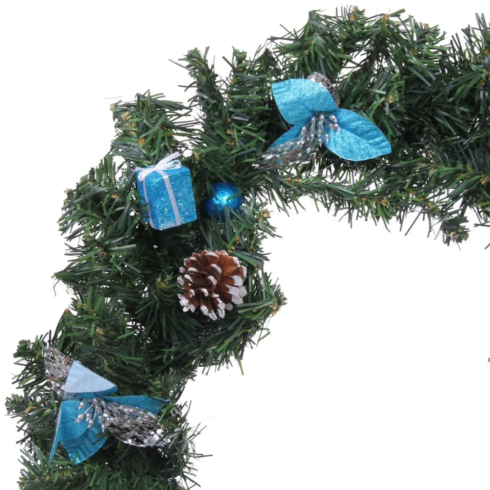 Венок хвойный «Зимние подарки» d-50 см, голубой