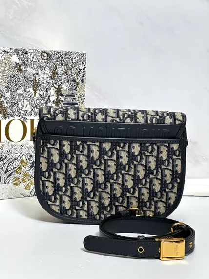Сумка Dior Bobby синий жаккард Oblique