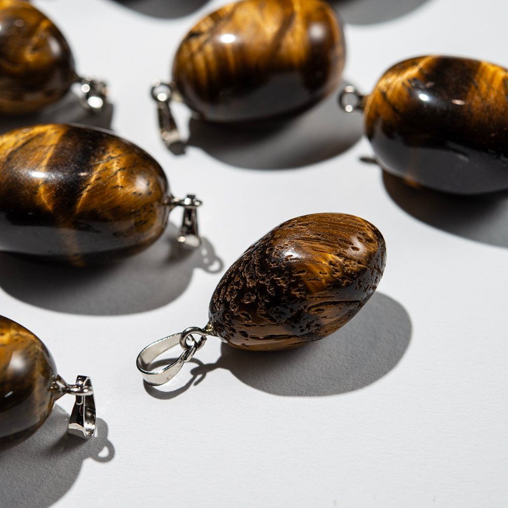 Крупный кулон из натурального тигрового глаза, 34*19мм