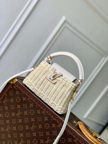 Louis Vuitton Capucines Mini