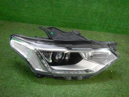 Фара правая Chevrolet Traverse 2 (2017-2021) LED