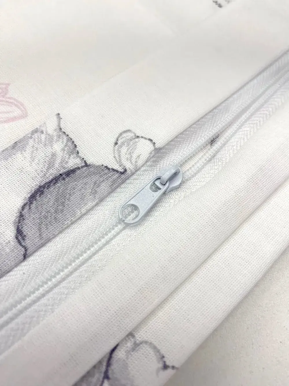 Наволочка комплект 2шт поплин Сказка "Кролики" 40х40 см на молнии