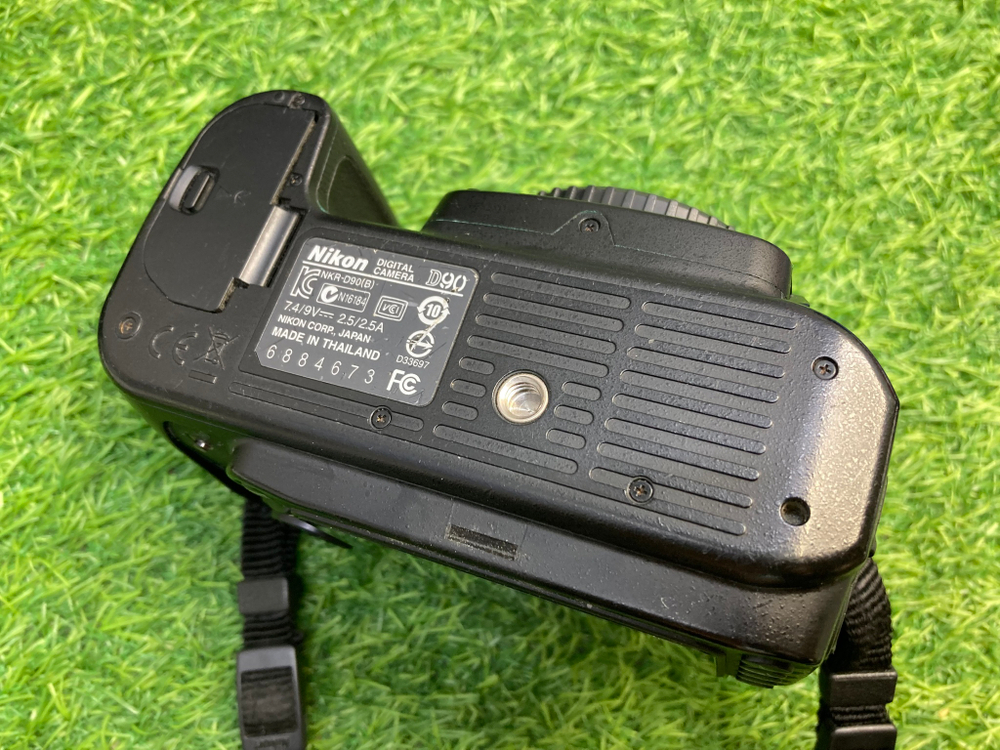Nikon D90 (15.900 кадров) Покупка/Продажа