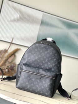 Louis Vuitton Discovery Backpack MM