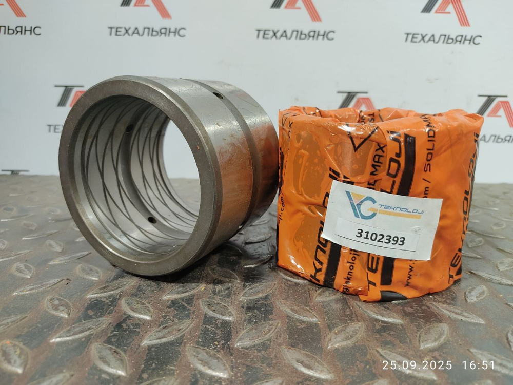 Втулка 3102393