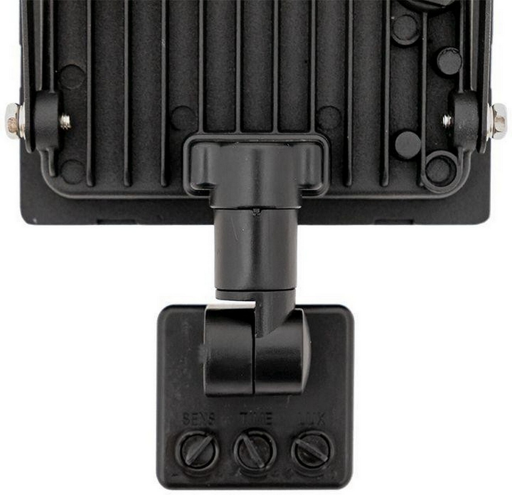 Прожектор светодиодный с датчиком 30Вт Ultraflash LFL-3002S C02