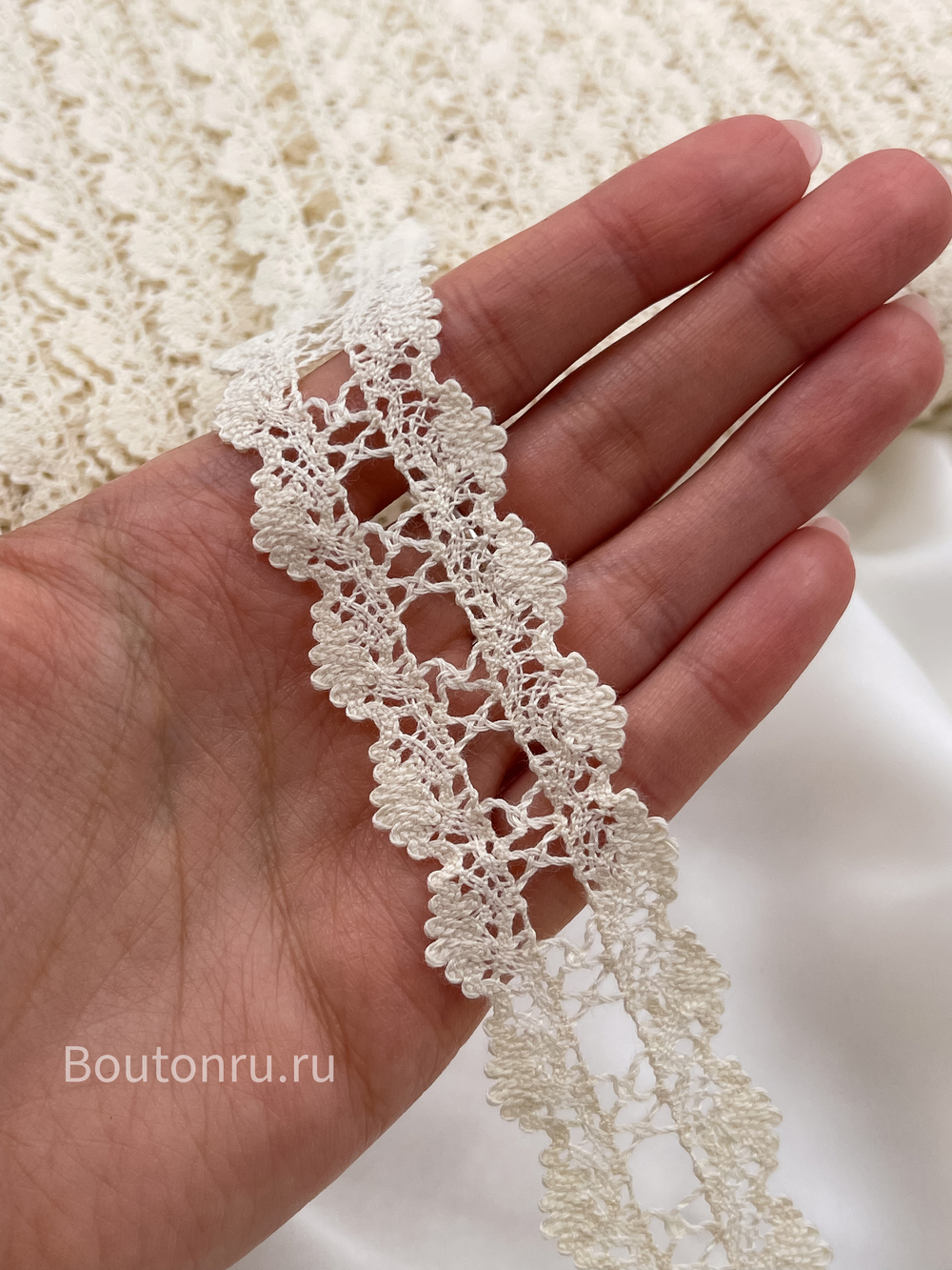Кружево плетеное
