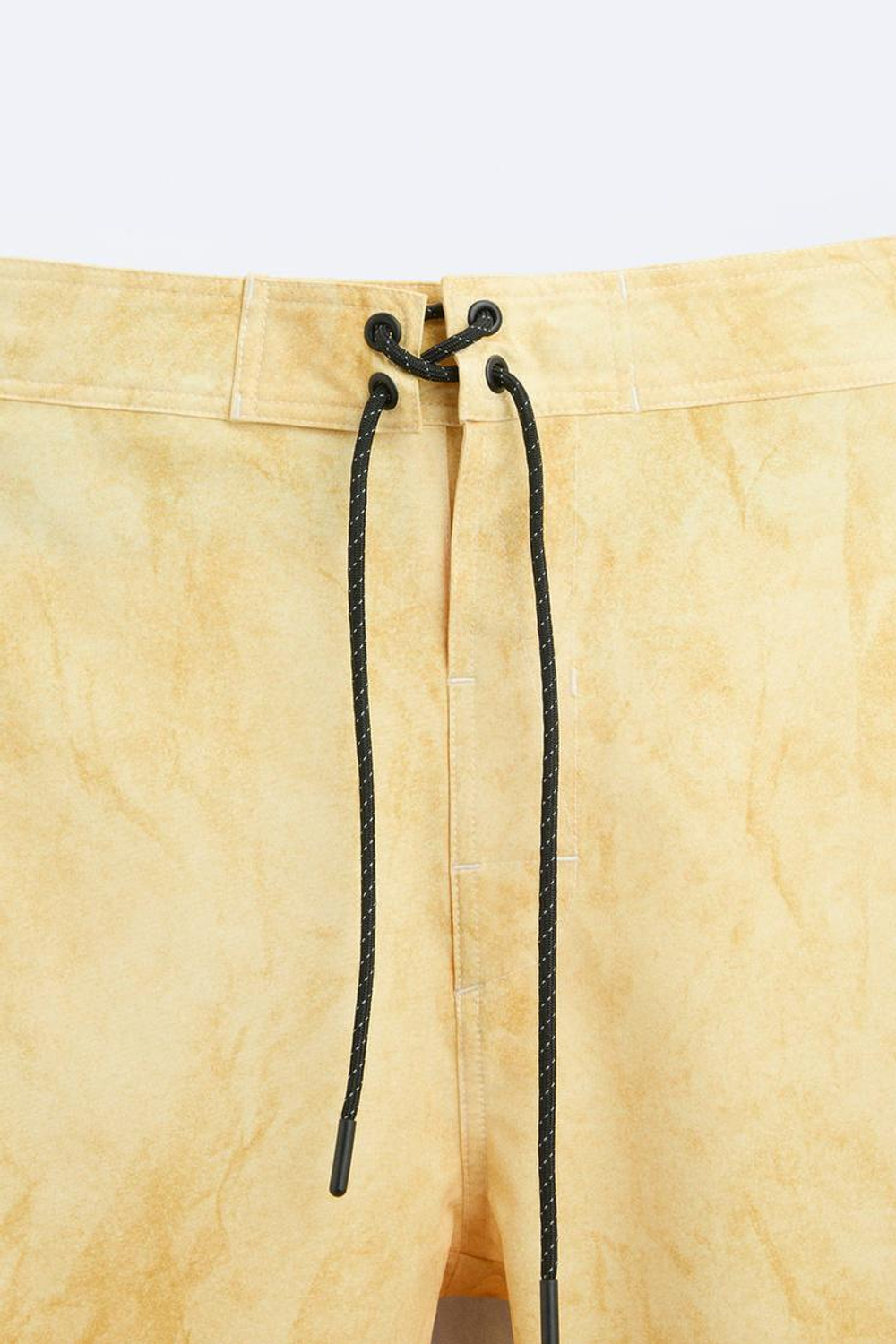 ZARA ДЛИННЫЕ ПЛАВКИ С ПРИНТОМ В ВИДЕ БРЫЗГ, ПАСТЕЛЬНО-ЖЕЛТЫЙ