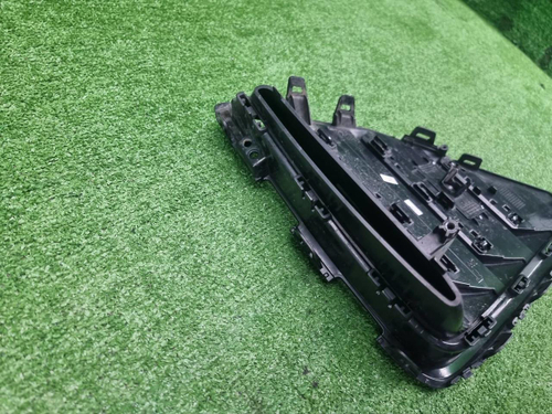 Решетка переднего бампера RH Geely Tugella (22-24)