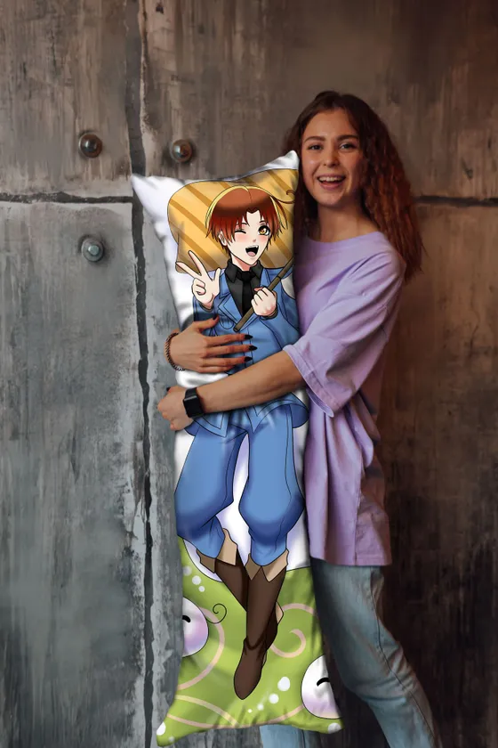 Дакимакура Фелисиано Варгас (Италия)