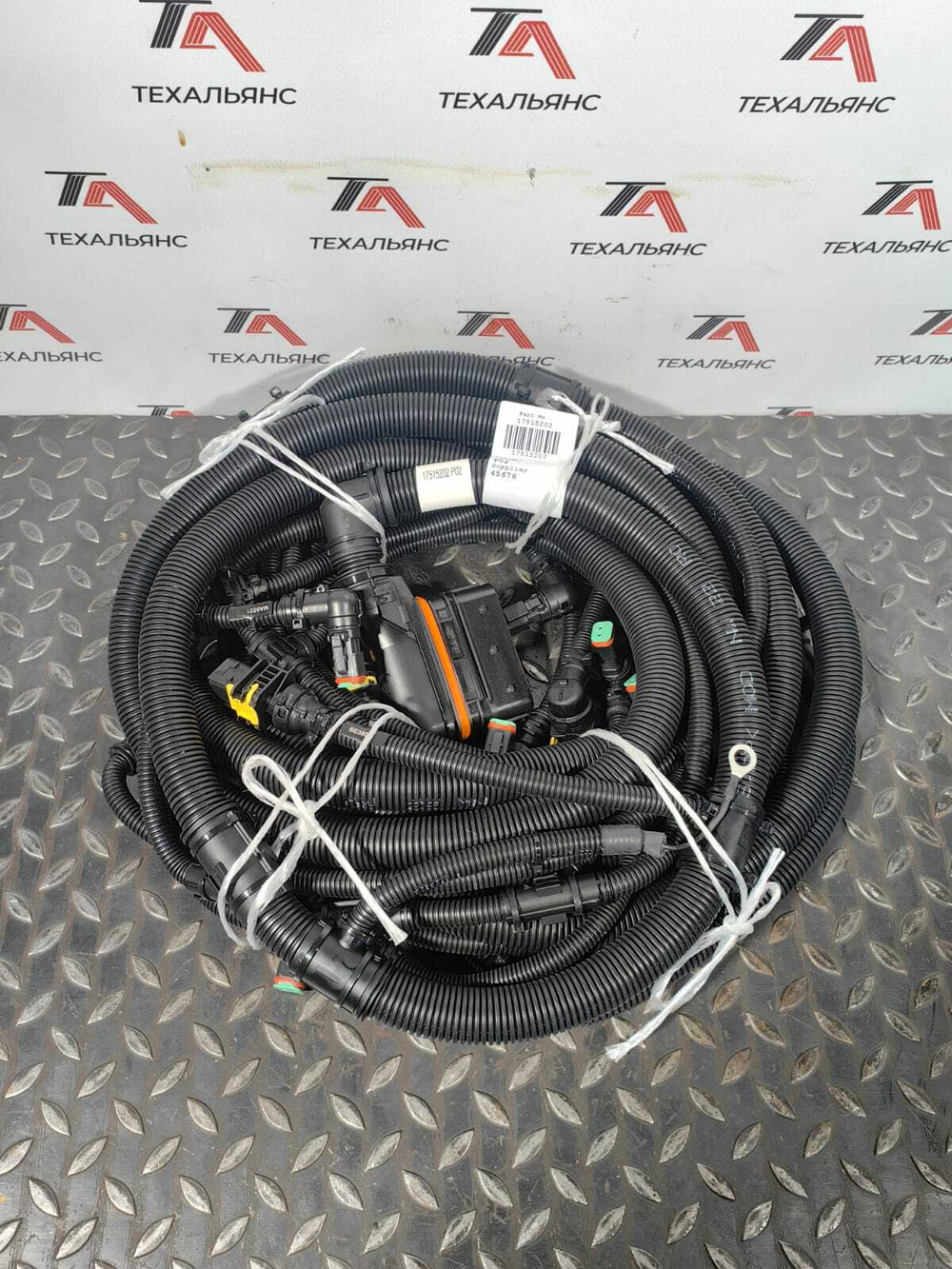 Жгут проводов 17515202