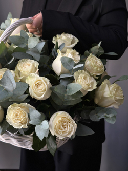 Цветы в корзине «Мондиаль классик»