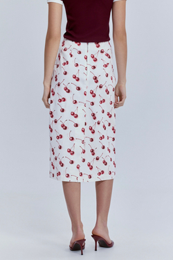 Юбка прямая из лёгкого денима с принтом Вишни