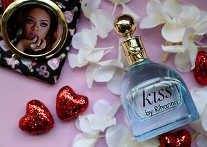 Rihanna Kiss Eau De Parfum