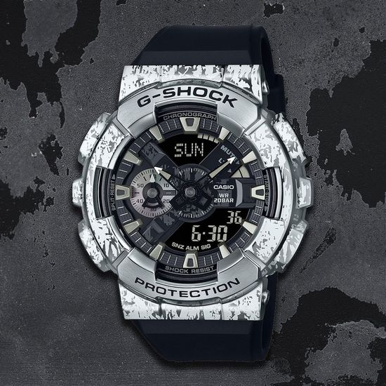 Наручные часы Casio GM-110GC-1A