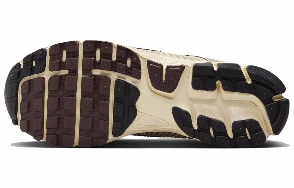 Кроссовки Nike Air Zoom Vomero 5