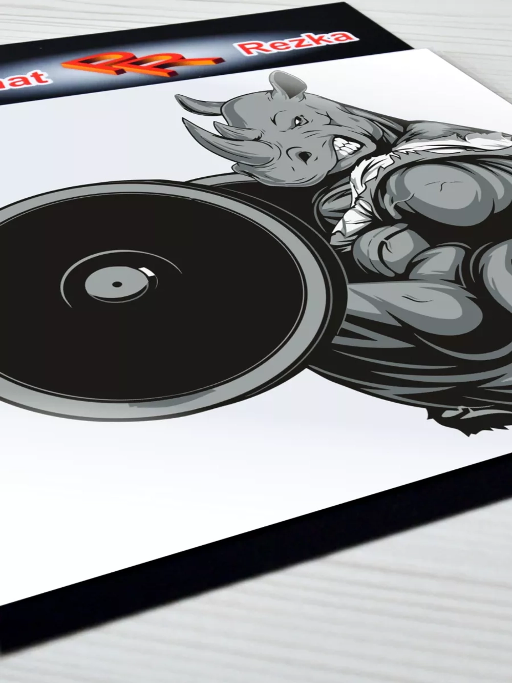 Наклейка - Носорог бодибилдер