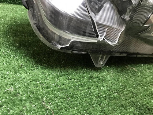 Битая Фара левая Toyota Rav 4 CA40 (2015-2019) LED